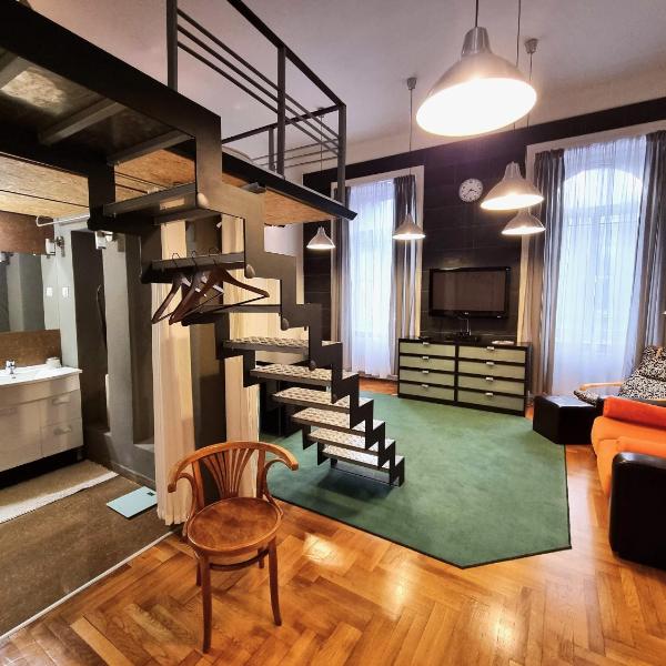 Z Loft Central Apartment-1 BR- Downtown, Budapest