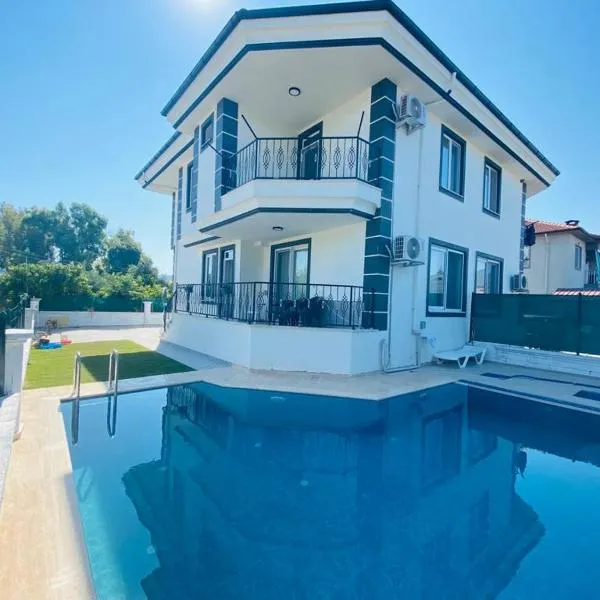 Villa Cennet Dalaman 11, hotel in Dalaman