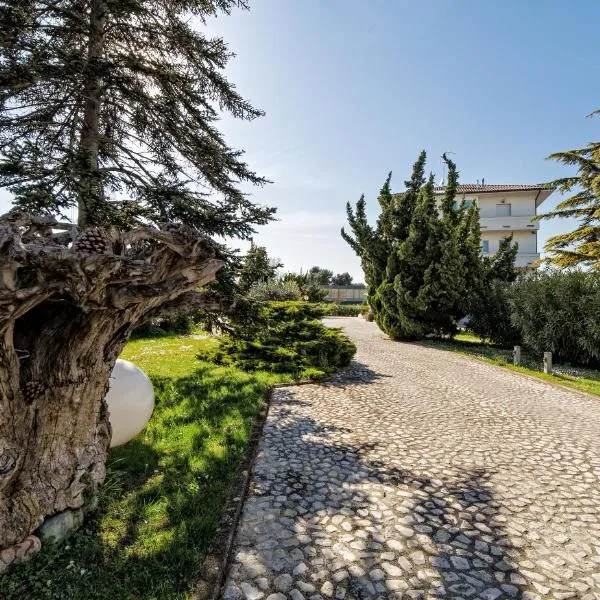 Viesnīca Hotel Country House La Radice pilsētā Čivitanova Marke