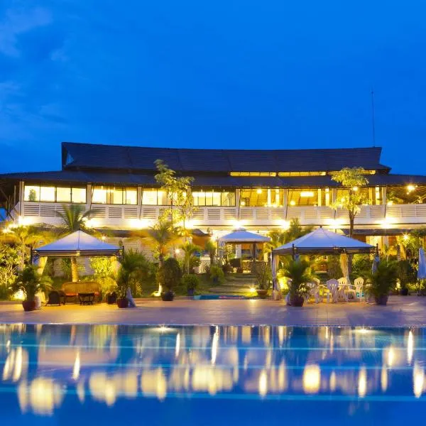 Cambodian Country Club, hotel v Phnompenhu