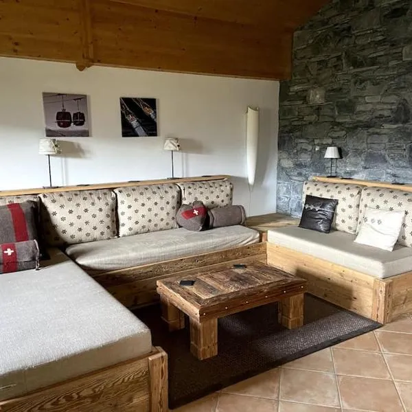 Three bedroom Apartment, Samoens, Grand Massif, ξενοδοχείο σε Samoëns