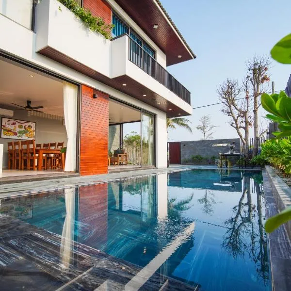 Hola Villa 1 by Ovui, hôtel à Hội An