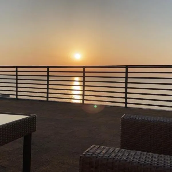 tramonto.blu, hotel in Tsushi