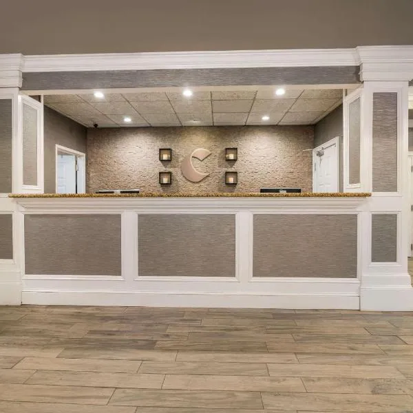 Comfort Inn & Suites Plattsburgh - Morrisonville, khách sạn ở Plattsburgh