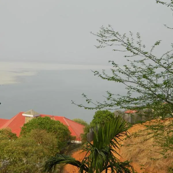 Hilltop Lodge, hotel in Guwahati