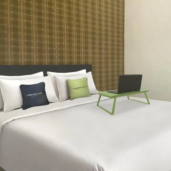Urbanview Hotel Brodam's Pematang Siantar by RedDoorz，位于先达的酒店