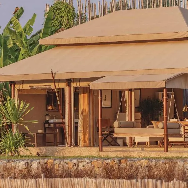 Aladdin Luxury Camp Phuket, hotel in Phuket Town