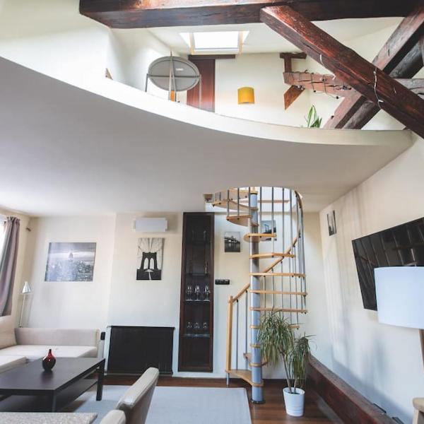 Klotild & Matild Top Floor Apartment in Downtown, Budapest