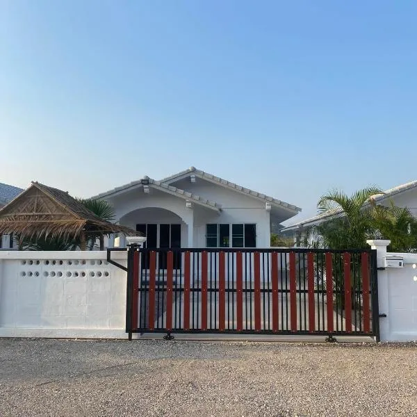 S&F villa โรงแรมในสามร้อยยอด