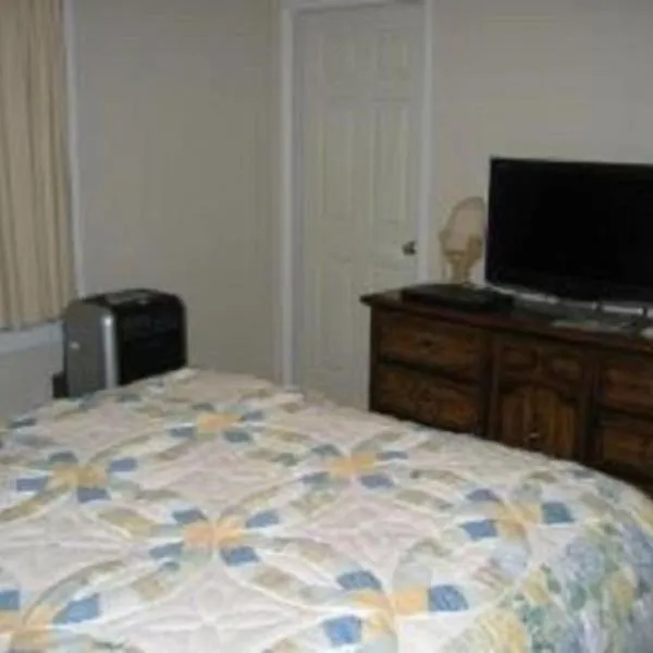 Pine Tree Inn, hotel v destinaci Panaca