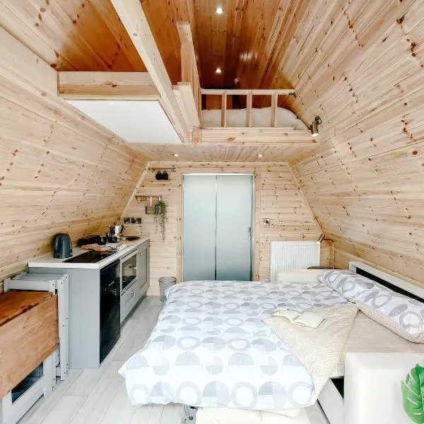 Bective Mill Glamping & Camping，位于Bective的酒店