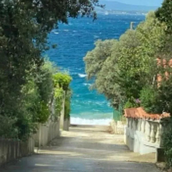 3 Bedroom Urban Condo Townhouse by the Adriatic Sea, hotell sihtkohas Kožino