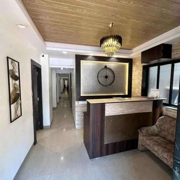 KALPANA RESIDENCY - A Family Hotel, hotel di Mumbai