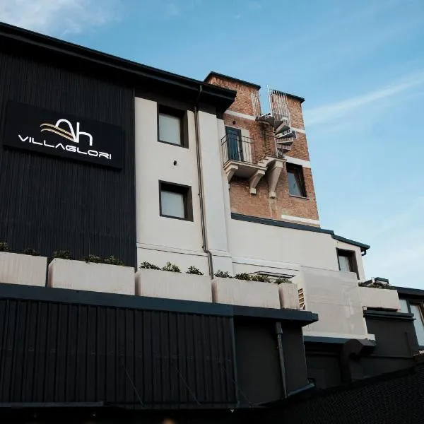 Ah Villaglori Boutique Apartments, hotel i Brescia