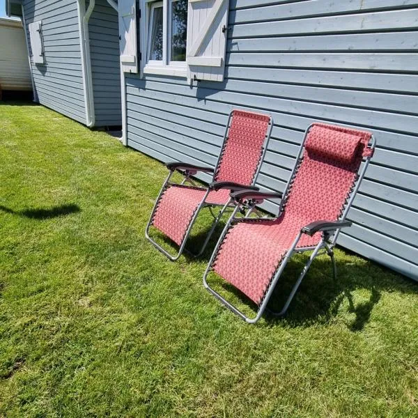 Domki letniskowe bez zwierząt、ミエンジズドロイェのホテル