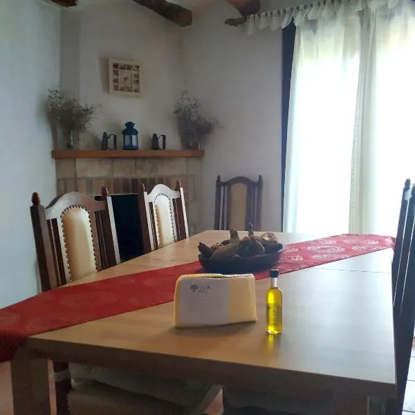 Casa Vall Bona, hotel in Pobla de Masaluca