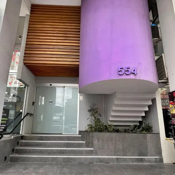 Home Time Studios, hotel sa Florianópolis