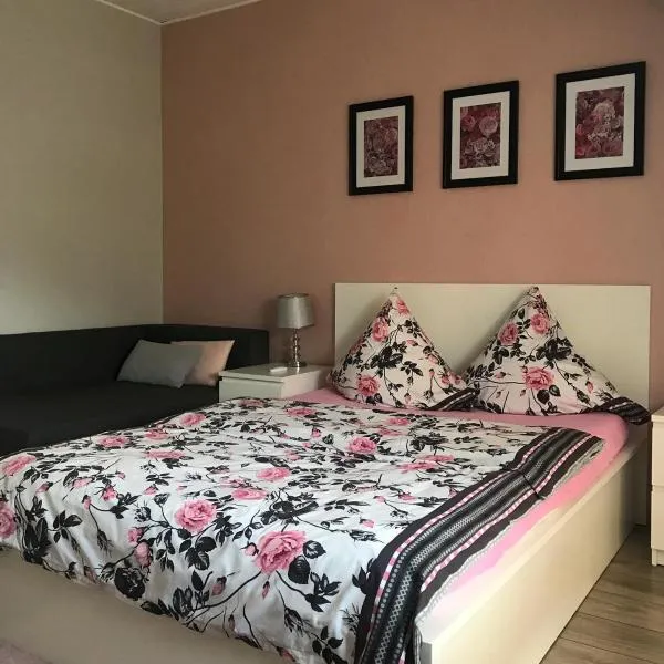 SEWANA Pokoje Gościnne i Domki Letniskowe, hotel in Mikołajki