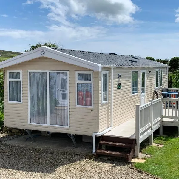 Roselands caravan park, Nr Lands End, Cornwall, hotelli kohteessa St Just