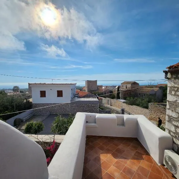 Myrto's Luxury Rooms, Hotel in Areopoli