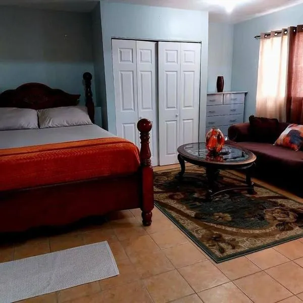 Comfort Cottage at the Grove, Hotel in Mandeville