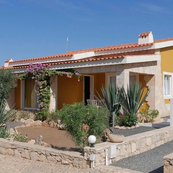 Villa Atum. Stella Maris Exclusive, hotel in Vila do Porto