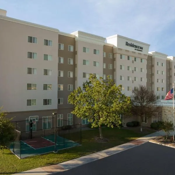 Residence Inn by Marriott San Antonio Six Flags at The RIM, hotel u gradu San Antonio