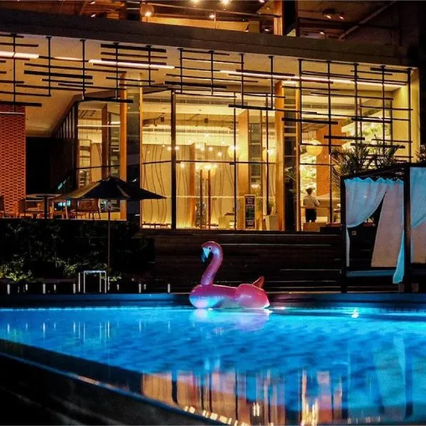 Brique Suite, hotel in Chiang Mai