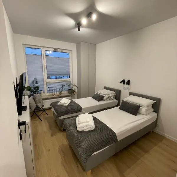 APARTAMENT 4 bed 2 room WARSAW – hotel w Warszawie