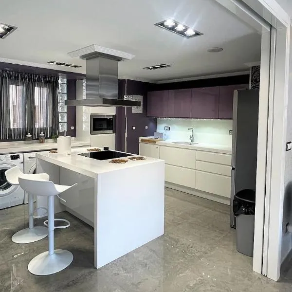 ALBACETE CENTRO PARKING GRATIS 2 PLAZAS, hotel a Albacete