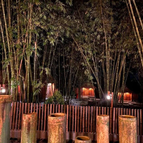 Para para cafe & cottage, ξενοδοχείο σε Berastagi