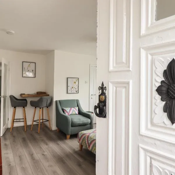 The Old Coach House, hotel v destinaci Conwy