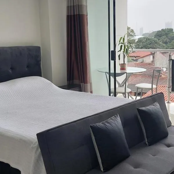 Brickell - APARMENT 3G amplio y elegante, hotel in Santa Cruz de la Sierra