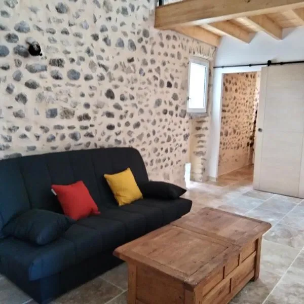 La Grange de Sabatas,位于Chomérac的酒店