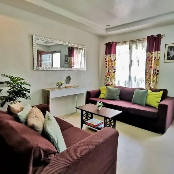 2BR 2BT home with pool between Tagbilaran and Panglao, hôtel à Dauis