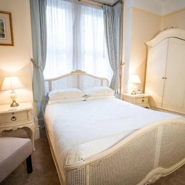 Barbican House, hotel in York