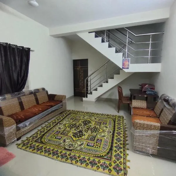 My Nest - Best Homestay for Peaceful Stay with Comfort, hotel in Bhuj