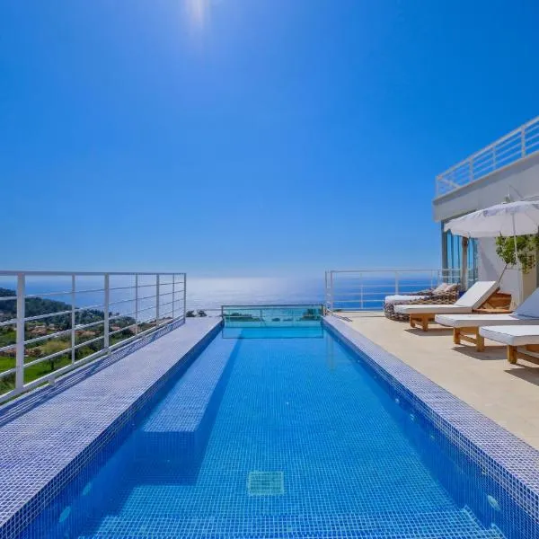 Highclere Hotel and Spa, hôtel à Faralya