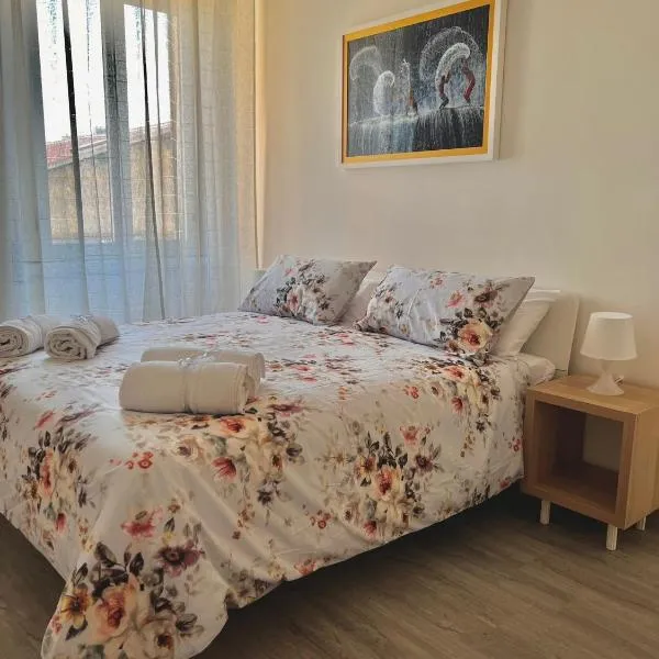 Zara Home - Free Parking, hotel a Napoli