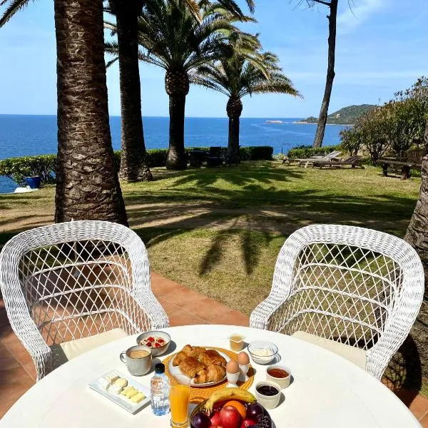 Villa les Palmiers, hotel in Calcatoggio