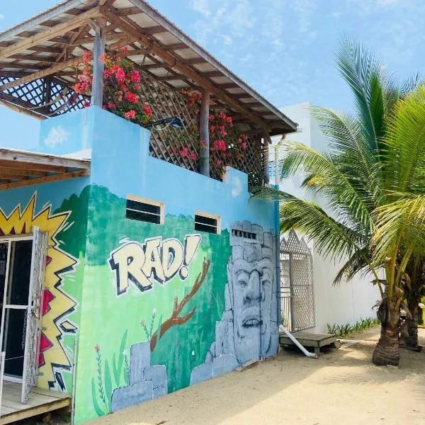 Crash Pad Adventure Hostel, hotel di Hopkins