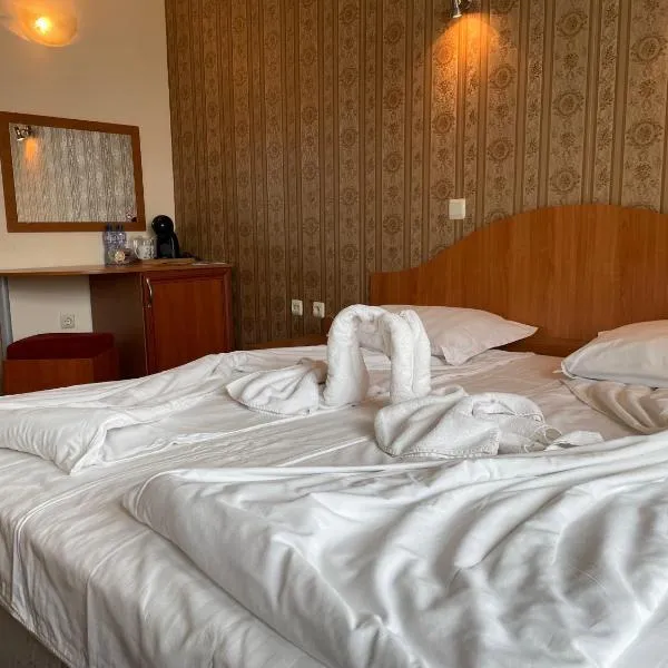 Family hotel Deykin, hotel in Sunny Beach