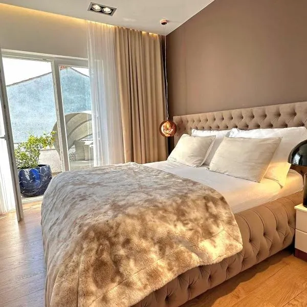 NEW!!! 2024 MAREA apartments with XXL Sunny Terrace, hotel in Poreč