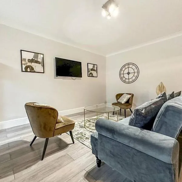 New Cosy Luxury 3 Bedroom House in Battersea London, hotel in London