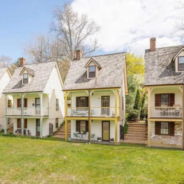 Captain’s Quarters - unique home on Corsica River!、Centrevilleのホテル