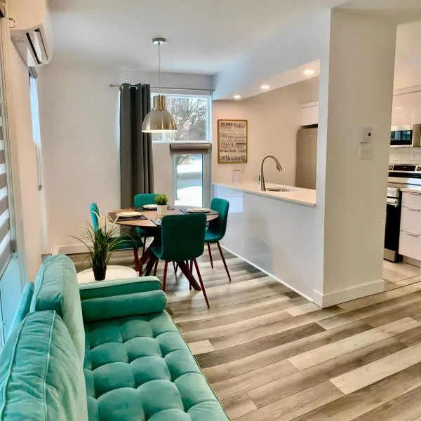 Le Loft du Loch - Condo près du lac et des montagnes!, hotel in Magog-Orford