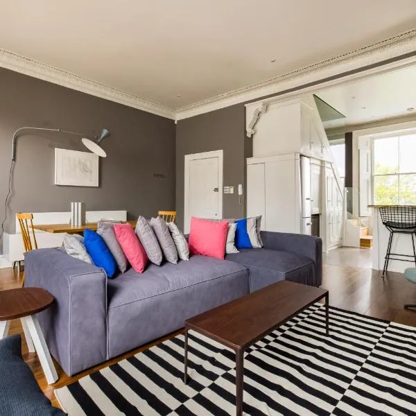 Stunning Notting Hill APT, Beautiful Street, hotel din Londra