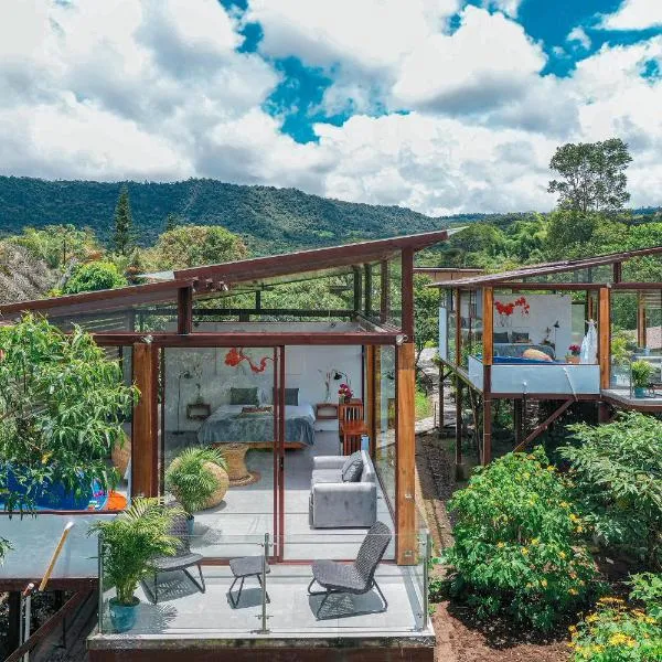 Coffee Lodge Cristal Glamping & Spa, hotel v destinaci Mindo