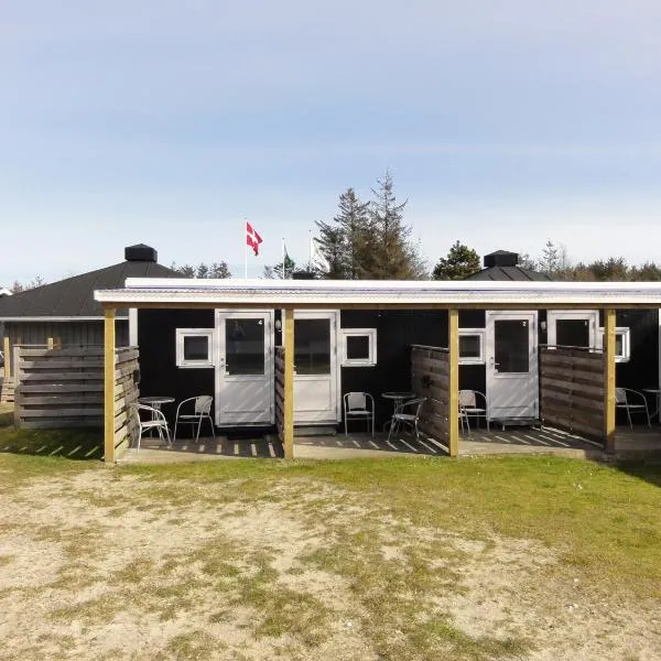 Tornby Strand Camping Rooms, hotel di Hirtshals