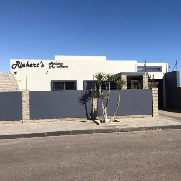Riekert's Self-Catering Apartment, hotel in Swakopmund
